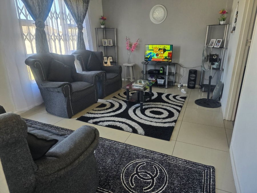 2 Bedroom Property for Sale in Colorado Park Western Cape